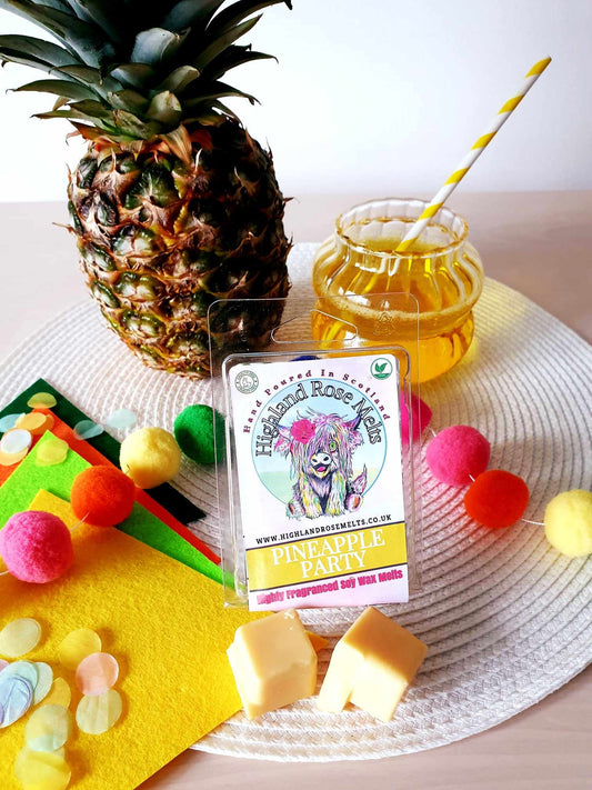PINEAPPLE PARTY WAX MELT clam shell