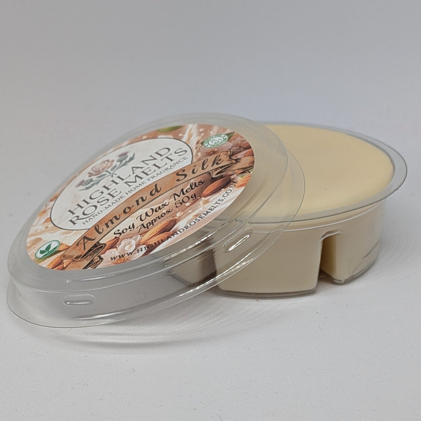 highland rose melts wax melt pot with lid removed