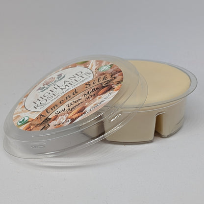 highland rose melts wax melt pot with lid removed